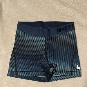Women’s Nike Pros Shorts